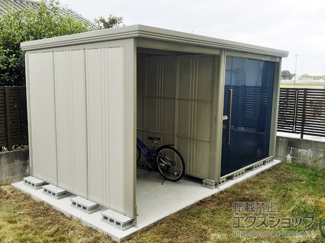 島根県出雲市のの物置・屋外倉庫 Mr.ストックマン プラスアルファ 多雪型 結露減少型 4047×2290×2110（扉側幅2200）（TP-SZ40R22） TP-SZ40R22-DB 施工例