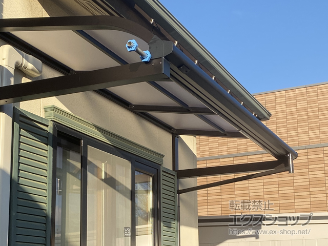 長野県松本市ののバルコニー・ベランダ屋根 ソラリア R型 ルーフタイプ 単体 積雪〜20cm対応 施工例