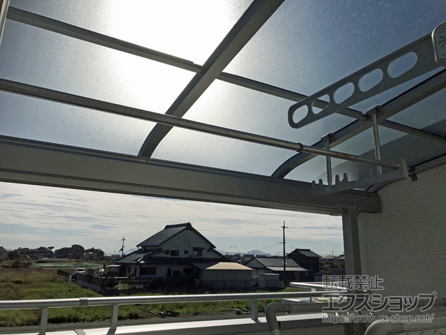 奈良県大和郡山市ののバルコニー・ベランダ屋根 ソラリア R型 屋根タイプ 単体 積雪〜20cm対応 施工例