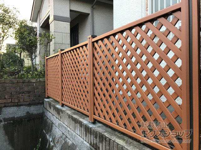 神奈川県横浜市ののフェンス・柵 ステイウッドフェンスM2型 間仕切りタイプ 施工例