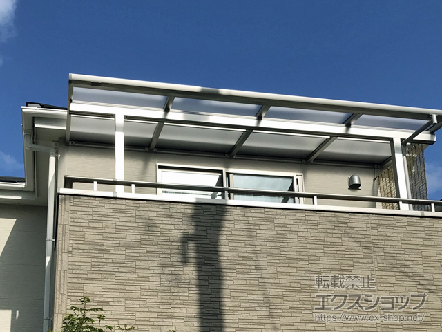 兵庫県三木市ののバルコニー・ベランダ屋根 ソラリア F型 屋根タイプ 単体 積雪〜20cm対応 施工例