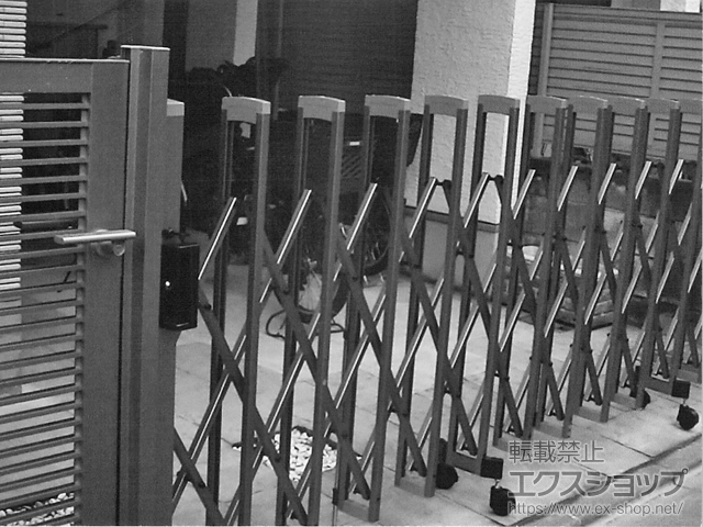 東京都江東区ののカーゲート トリップゲートII 2型 スタンダード ノンレール 片開き 37S 施工例