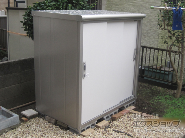 神奈川県横須賀市のの物置・屋外倉庫 エスモ 一般型 1497×900×1501（ESE-1509E） ESE-1509E-PW 施工例