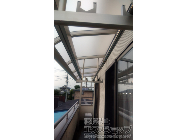 群馬県高崎市ののバルコニー・ベランダ屋根 ソラリア R型 屋根タイプ 単体 積雪〜20cm対応 施工例