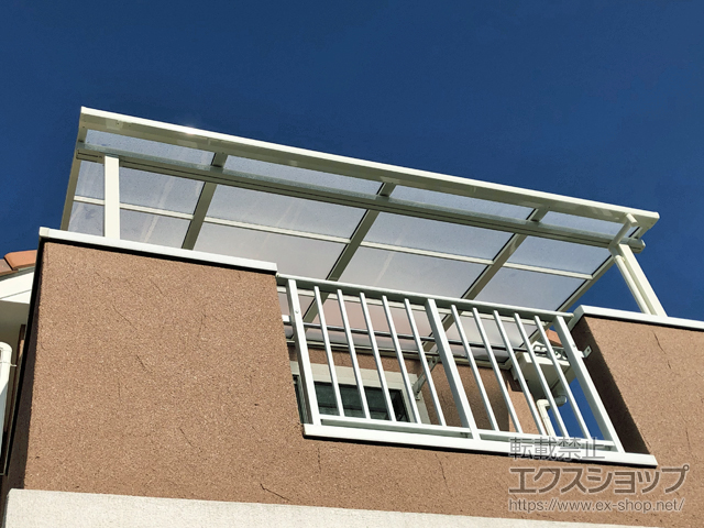 埼玉県入間郡三芳町ののバルコニー・ベランダ屋根 スピーネ F型 屋根タイプ 単体 積雪〜20cm対応 施工例