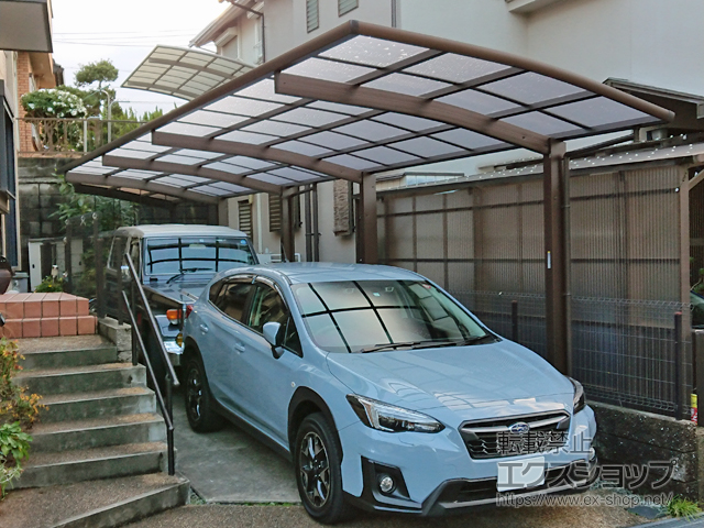 奈良県北葛城郡王寺町ののカーポート レイナポートグラン 縦連棟　積雪〜20cm対応 施工例