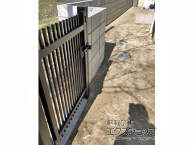 長崎県佐世保市のの門扉 ハイ千峰 片開き 柱使用 施工例