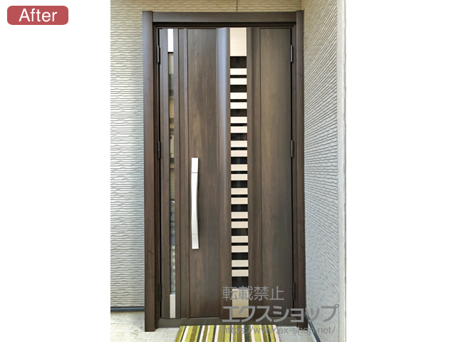 埼玉県入間市のLIXIL リクシル（トステム）の玄関ドア リシェント玄関ドア3 断熱K4仕様 親子仕様(ランマ無)R G82型 ※タッチキー仕様（キー付リモコン） 施工例