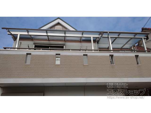 大阪府茨木市ののバルコニー・ベランダ屋根 ソラリア F型 屋根タイプ 単体 積雪〜20cm対応 施工例