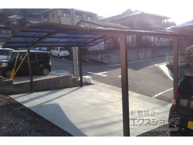 滋賀県甲賀市のYKKAPのカーポート レイナツインポートグラン　積雪～20cm対応 施工例