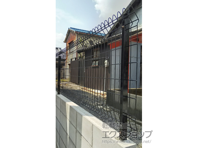 大阪府大阪市ののフェンス・柵 メッシュフェンス G10-R 自由柱 施工例