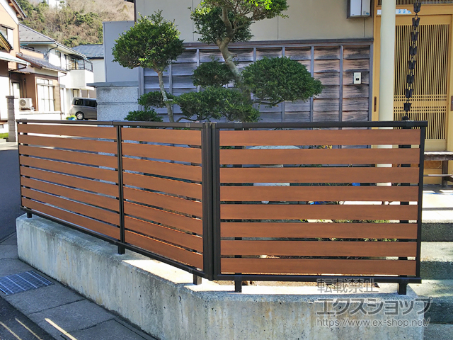 福井県小浜市ののフェンス・柵 モクアルフェンス 横板タイプ　自由柱施工 施工例