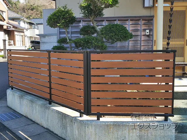 福井県北区のYKKAPのフェンス・柵・塀 モクアルフェンス 横板タイプ 自由柱施工 施工例