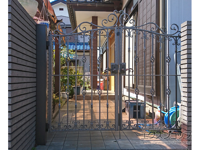 千葉県野田市のの門扉 シャローネ門扉 EB02型 両開き 門柱仕様(扉H14/適用門柱H12) 施工例