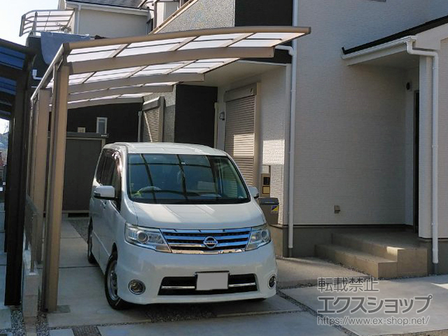 愛知県豊川市ののカーポート フーゴR (ラウンドスタイル) 縦連棟 積雪〜20cm対応 施工例