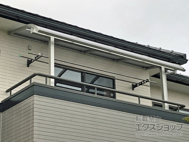 千葉県山武郡横芝光町ののバルコニー・ベランダ屋根 プレシオステラスII R型 屋根タイプ 単体 積雪〜20cm対応 施工例