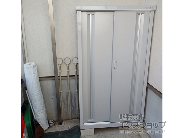 千葉県富里市のの物置・屋外倉庫 シンプリー 一般型 900×415×1603（MJX-094D） MJX-094D-FS 施工例