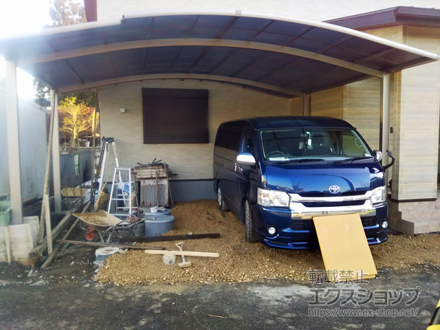 高知県安芸市ののカーポート ネスカR (ラウンドスタイル) ワイド 積雪〜20cm対応 施工例