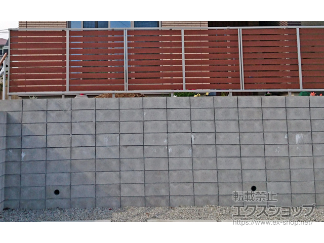 静岡県沼津市ののフェンス・柵 ルシアスフェンスF04型 横板 木目カラー 自由柱施工 施工例