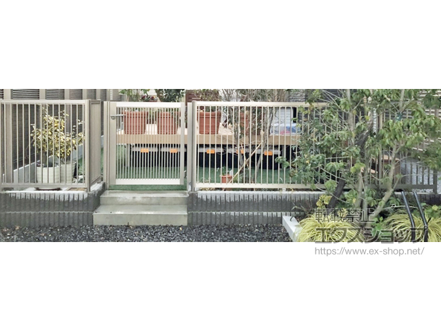 奈良県香芝市ののフェンス・柵 プレスタフェンス 2型 細たて桟 間仕切りタイプ 施工例