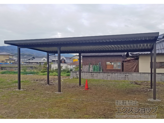 和歌山県伊都郡かつらぎ町のLIXIL リクシル（トステム）のカーポート テリオスポートIII 900 3台用 横連棟 角柱6本柱 積雪〜30cm対応 施工例