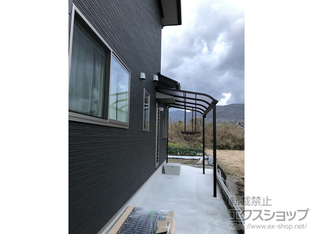 徳島県美馬市ののテラス屋根 ソラリア R型 テラスタイプ 単体 積雪〜20cm対応 施工例