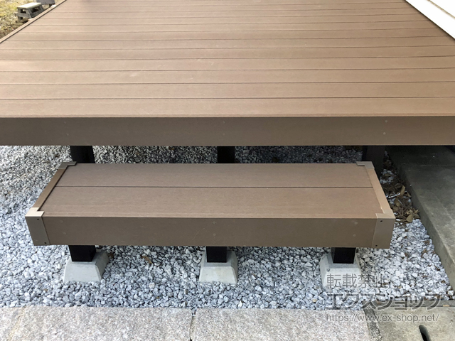 宮崎県新富町ののウッドデッキ 【段床用】リウッドデッキ 200 施工例