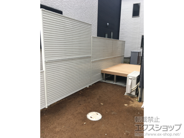 千葉県流山市ののフェンス・柵 シンプレオフェンス13型 目隠しルーバー 2段支柱 自立建て用（パネル2段） 施工例