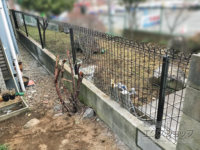 東京都東村山市ののフェンス・柵 メッシュフェンス G10-R 自由柱 施工例