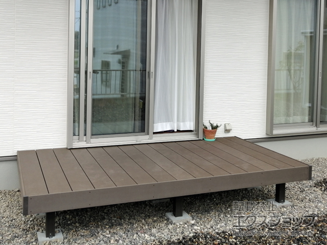 三重県亀山市ののウッドデッキ 樹ら楽ステージ 施工例