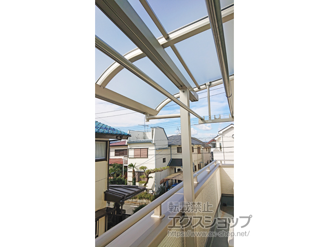 東京都立川市ののバルコニー・ベランダ屋根 ソラリア R型 屋根タイプ 連棟 積雪〜20cm対応 施工例