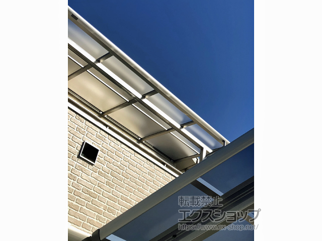 大阪府堺市ののバルコニー・ベランダ屋根 プレシオステラスII F型 屋根タイプ 単体 積雪〜20cm対応 施工例