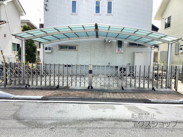 茨城県土浦市ののカーゲート タフゲートII キャスタータイプ 両開き 84W(42S+42M) 施工例