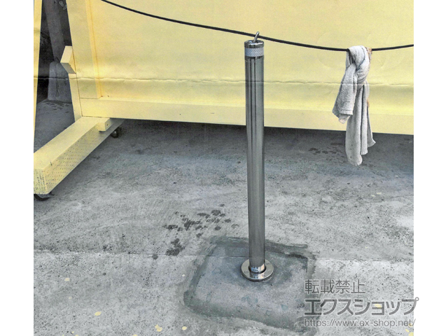 千葉県千葉市ののカーゲート スペースガード(車止め) S48型 埋込式 南京錠付き 施工例