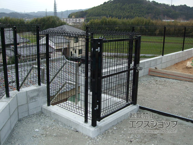 兵庫県姫路市のの門扉 メッシュフェンスG10 門扉 片開き 柱使用 施工例