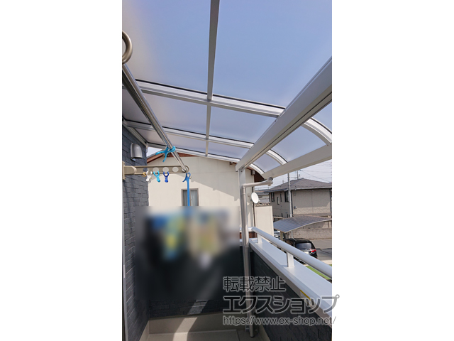 岡山県倉敷市ののバルコニー・ベランダ屋根 ソラリア R型 屋根タイプ 単体 積雪〜20cm対応 施工例