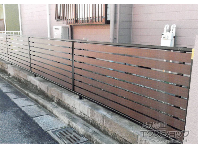 千葉県千葉市ののフェンス・柵 モクアルフェンス 横板タイプ　自由柱施工 施工例