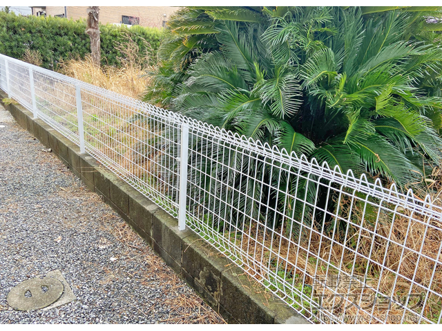 福岡県久留米市ののフェンス・柵 メッシュフェンス G10-R 自由柱 施工例