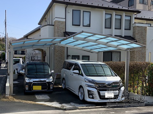東京都八王子市ののカーポート レイナポートグラン　積雪〜20cm対応＋レイナポートグラン　サイドパネル 施工例