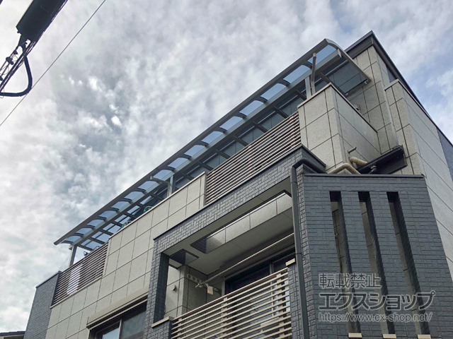 東京都墨田区ののバルコニー・ベランダ屋根 ソラリア R型 1500 屋根タイプ 連棟 積雪〜50cm対応 施工例