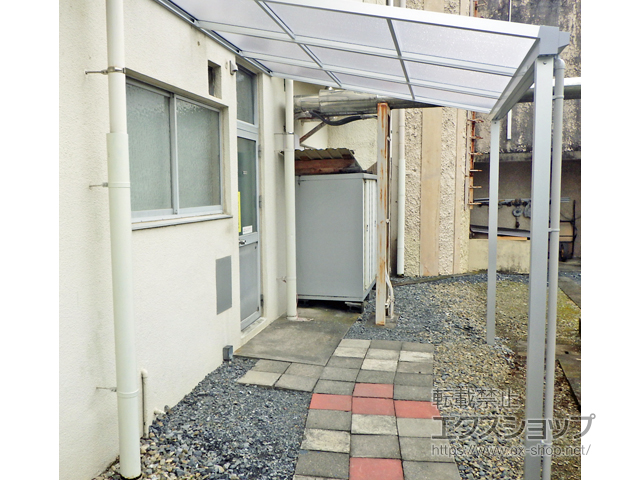 埼玉県越谷市ののテラス屋根 ソラリア F型 テラスタイプ 単体 積雪〜20cm対応 施工例