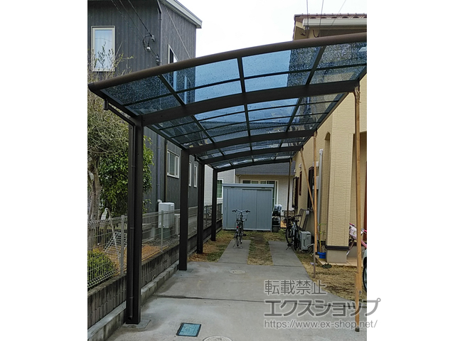 茨城県常総市ののカーポート レイナポートグラン 縦連棟　積雪〜20cm対応 施工例