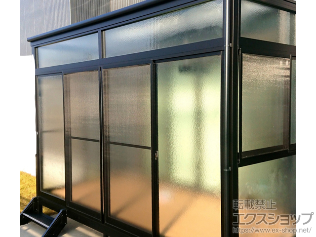 兵庫県ののテラス囲い・サンルーム サニージュF型 床納まり ランマ付き（FIX） 積雪20cm対応 施工例