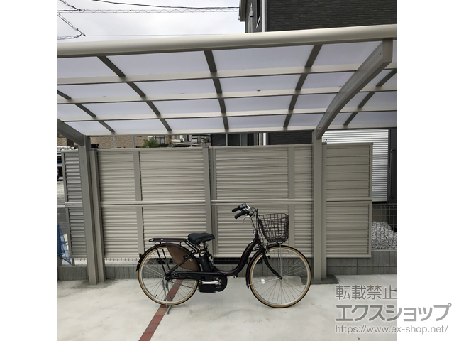神奈川県小田原市ののフェンス・柵 ミエーネフェンス 目隠しルーバータイプ 2段支柱 自立建て用 施工例