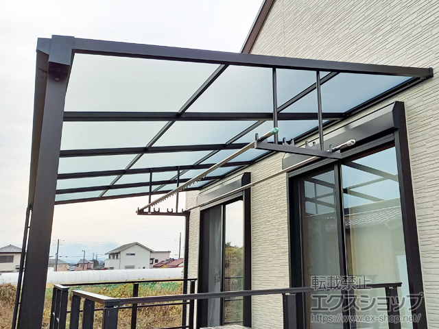 埼玉県さいたま市ののテラス屋根 ソラリア F型 テラスタイプ 単体 積雪〜20cm対応 施工例