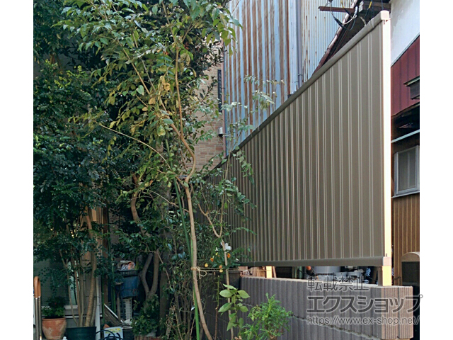 東京都江戸川区ののフェンス・柵 シンプレオフェンス6型 縦目隠し 自由柱施工 施工例