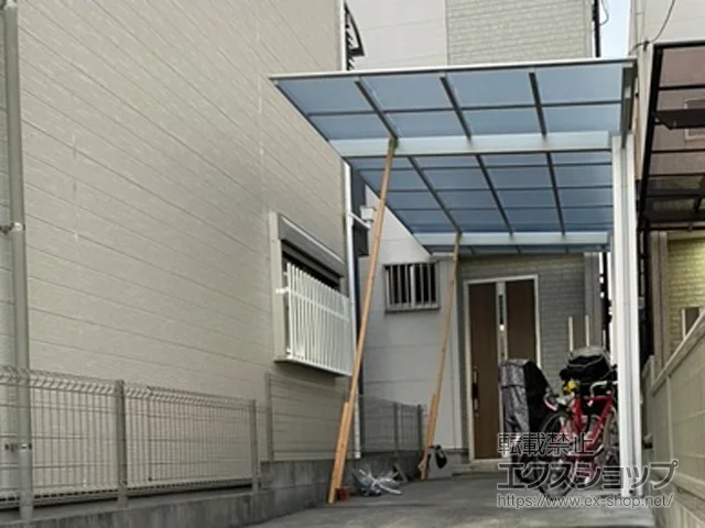 大阪府堺市のLIXIL(リクシル)のカーポート ネスカF (フラットスタイル) 積雪～20cm対応 施工例