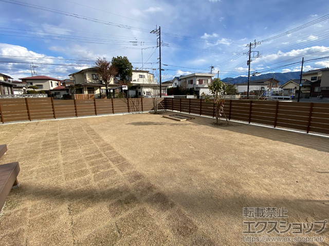 山梨県甲府市ののフェンス・柵 PLAD/one 6段/隙間10mm ジョイントあり 施工例