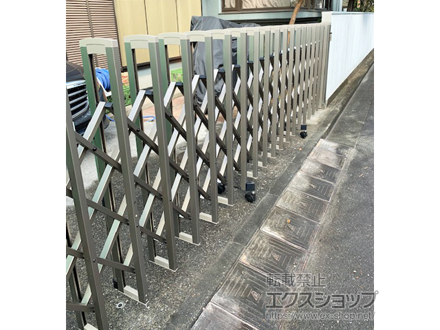 東京都調布市ののカーゲート タフゲートII キャスタータイプ 片開き 45S 施工例