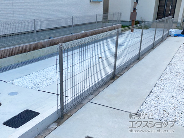大阪府箕面市ののフェンス・柵 イーネットフェンス 3F型 自由柱施工 施工例